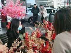 -上海星瀚奔驰4S店(红柳路店)