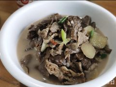 寒菌煨肉-秀妈厨房(灰汤老店)