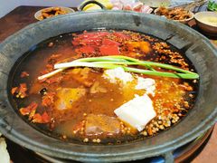 -四小区火锅·巷子里的重庆火锅(花照壁店)