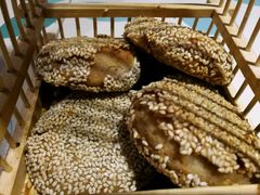 麻酱烧饼-南城十里潮汕鲜牛火锅·鲜虾生滚粥(融汇老商埠店)