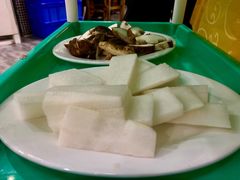 萝卜-濠轩阁特色生蚝火锅(水湾路店)