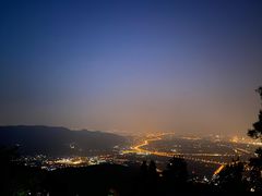 -鬼笑石后山停车场