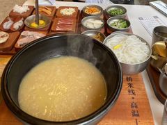 -银米·云南传统过桥米线(双廊黑金冠店)