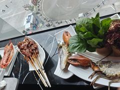-雍容荟帝王蟹活龙虾展台自助(IFS黑金店)