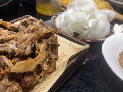 -东口码头·烧鸽子·鱼头泡饼·地方菜(金鹰悦城店)