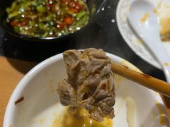 -果松木炭酸菜铜火锅·外婆参鸡汤