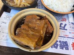 -万和春排骨砂锅米饭(新业广场店)