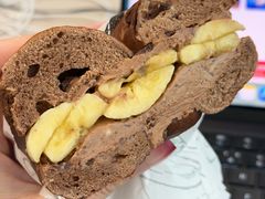 法芙娜巧克力贝果-HOLY BAGEL(苏河店)