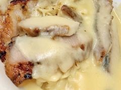 猪颈肉芝士捞面-新记餐厅(香槟大厦店)