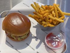 -TRIPS BURGER(大钟寺店)