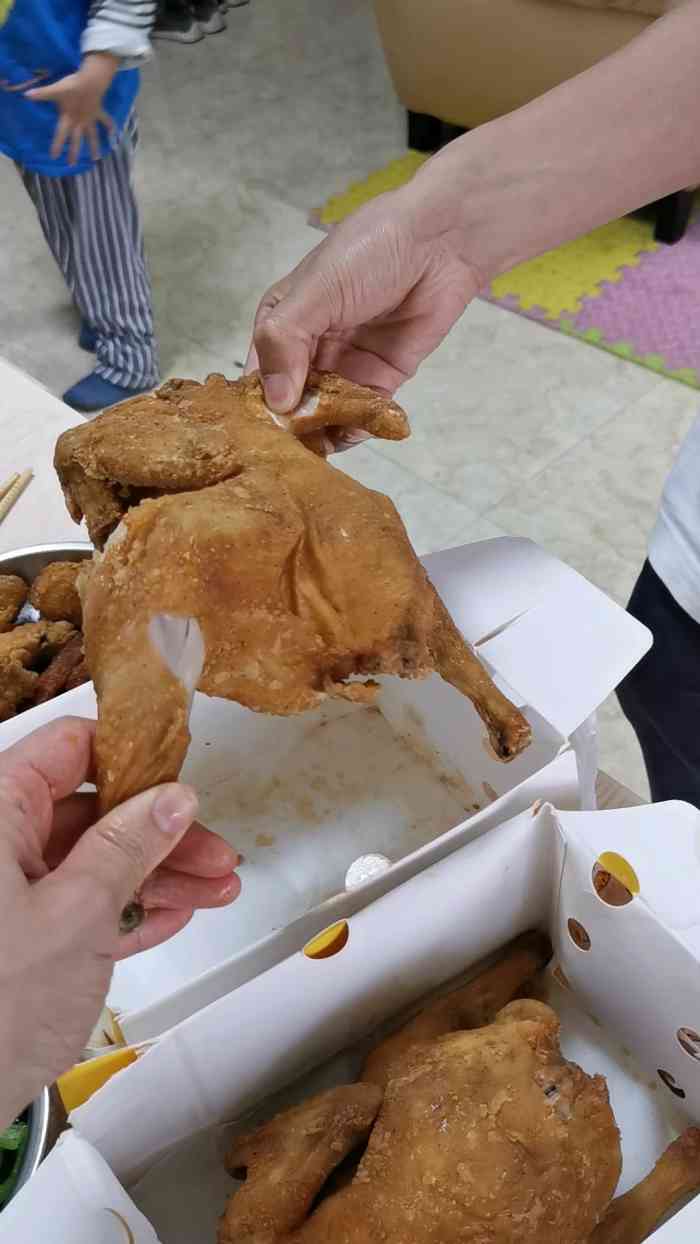 多美丽·炸鸡(小梅大街店)-"我们在大众买卷点的是59美味童子鸡拼盘套