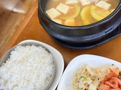-亲昵春川鸡排(韩国美食街店)