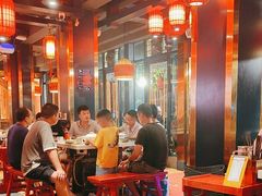 -爱你您·自家鱼塘·活水喷泉鱼火锅(八里店)