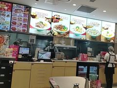 -小杨生煎(金山百联购物中心3楼店)
