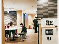 -麦当劳(台北小巨蛋店)