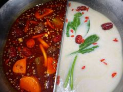 -湊湊火锅·茶憩(南京东路悦荟店)