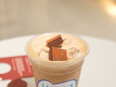 鑽入雲里-HUGS coffee(东区店)