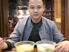 -亮亮面馆(经六路店)