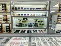 -潘多拉眼镜·蔡司依视路明月(潘家园店)