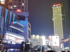 -观音桥步行街