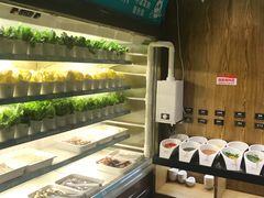 自助取餐区-领鲜活海鲜榴莲自助火锅(东门店)