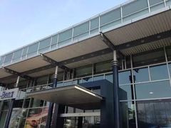 -上海星瀚奔驰4S店(红柳路店)