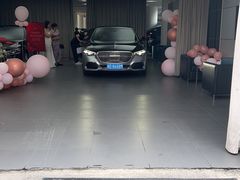 -厦门东之星奔驰4S店