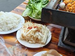 -宏兴烤鱼山庄(宣恩总店)