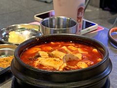 -哈哈碳都·牛肋条无限自助烤肉(台江万达店)