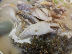 招牌黄鱼面-明呈黄鱼面馆(斜土路店)