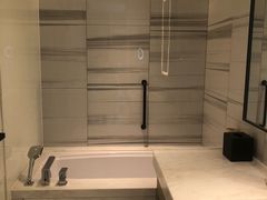 -大连星海皇冠假日酒店