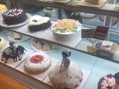 -焙丽拾光(麦凯乐直营店)