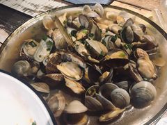 -虾弄弄海派小龙虾·牛羊蝎子火锅