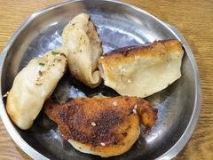 -黄阿姨锅贴大王(万航渡路店)