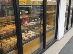 面包甜点陈列柜-苹果花园(桂林路店)