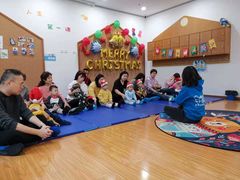 -抱抱熊托育中心(大悦城店)