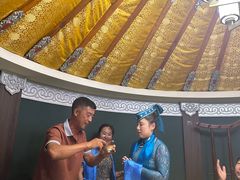 -哈啾嗨·新概念蒙餐(红星新城店)