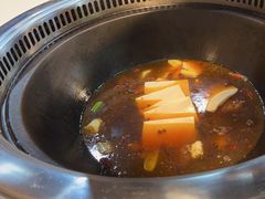 -哈尔滨烧烤·山河村铁锅炖(交大店)
