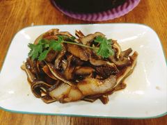 -唔止卤嘢·潮州府城菜(鹭江店)