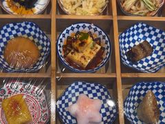 -阿瓦山寨·湘菜现炒·剁椒鱼头王(咸阳总店)