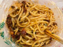 -玲玲米粉·新疆现炒米粉(大十字总店)