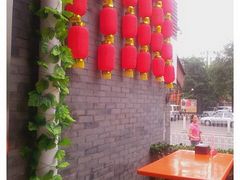 景观位-张记焖窑·十五年专注焖烤(雍和宫店)