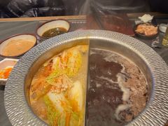 -牛YO寿喜烧·铁板烧和牛火锅自助(市府恒隆店)