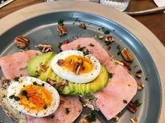 牛油果鸡蛋杂粮包-乐班 Le'ban(凯德新地城店)