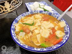 循化面片-撒拉人家.酸菜牦牛肉火锅