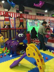 -开心哈乐亲子乐园(东森时尚百货店)