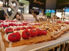 -BUTTERFUL&CREAMOROUS 黄油与面包(万象城店)