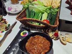 -卞二小串·鹤岗烧烤·坑烤(永定路店)