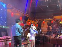-喜鹊音乐酒馆(西街店)