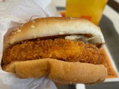 金拱门堡-麦当劳(大榭三江超市店)